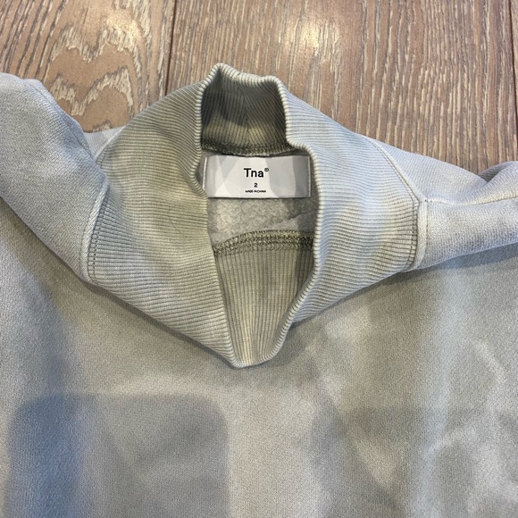 Aritzia TNA Cozy Fleece Mega Mock Sweatshirt - Picture 4 of 5